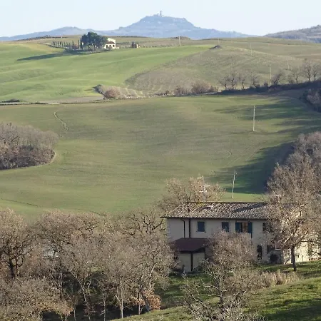 Podere Travagliola Farm stay *